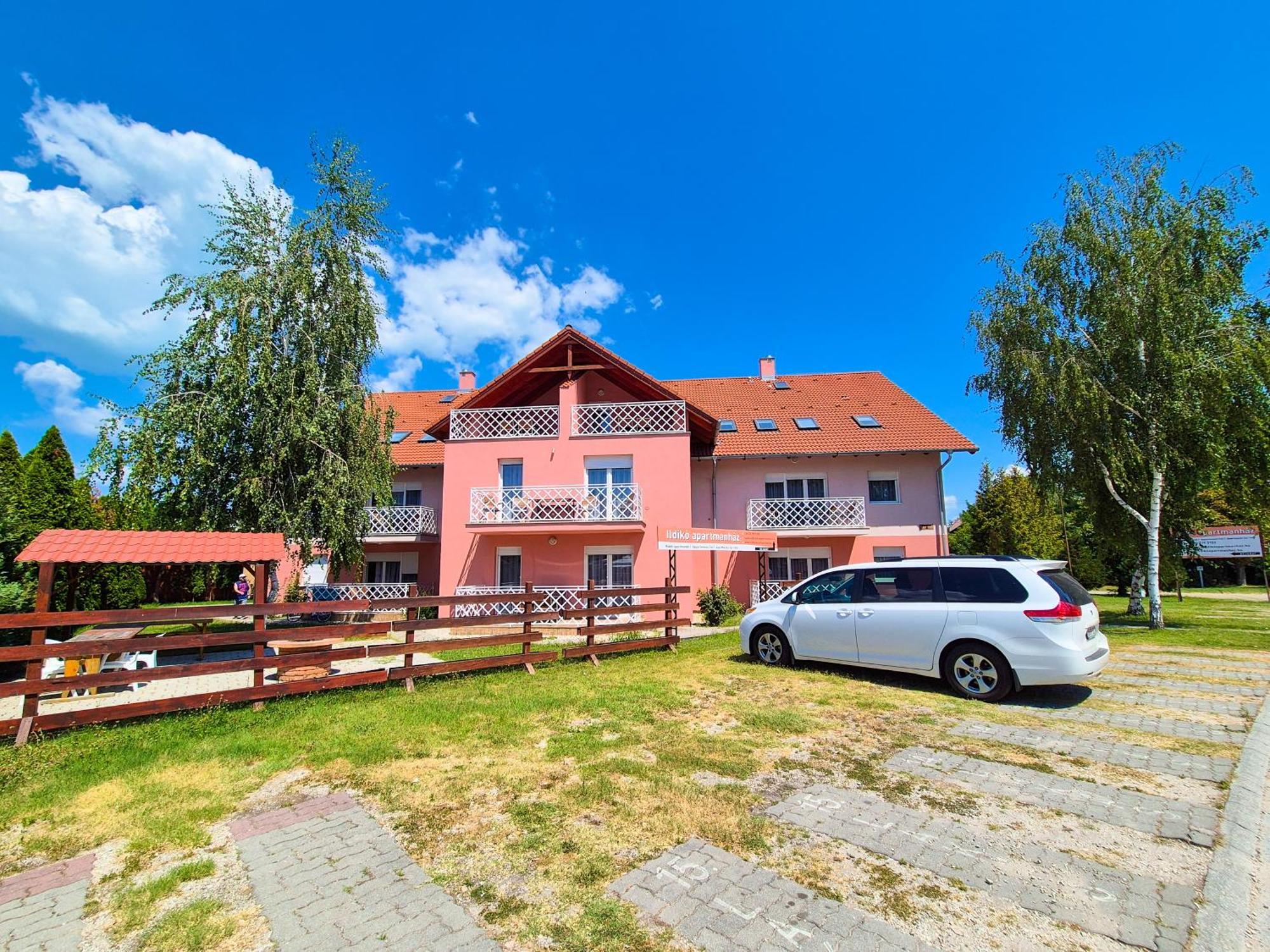 Ildiko Apartmanhaz Zamárdi Eksteriør bilde
